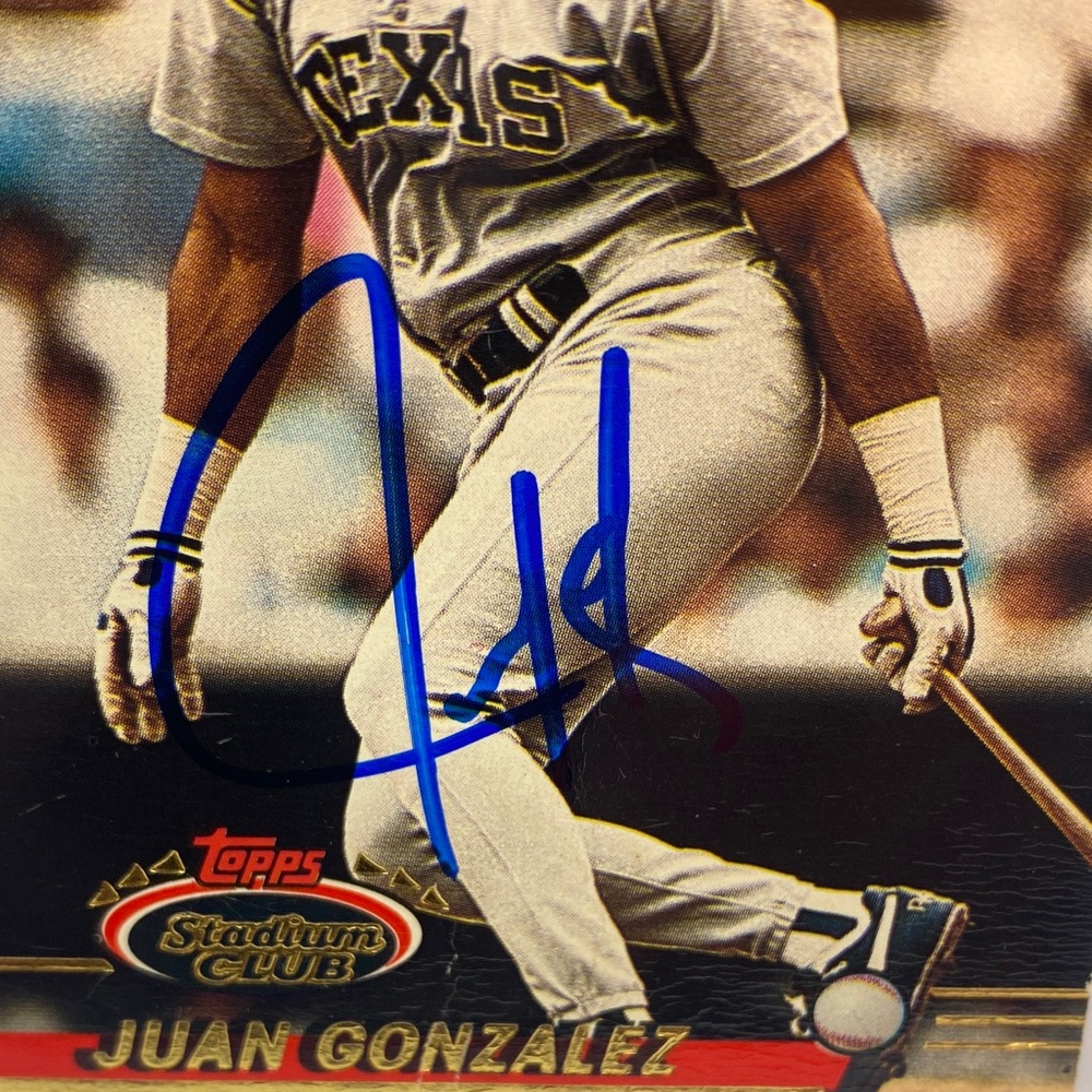 1993 Topps Stadium Club Juan Gonzalez #540 in Person Autograph (082) - Picture 2 of 7